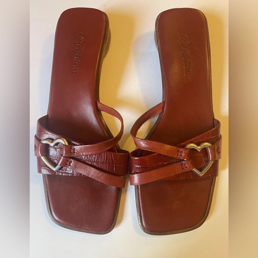 Vintage Brighton Red Heart Sandals ❤️
